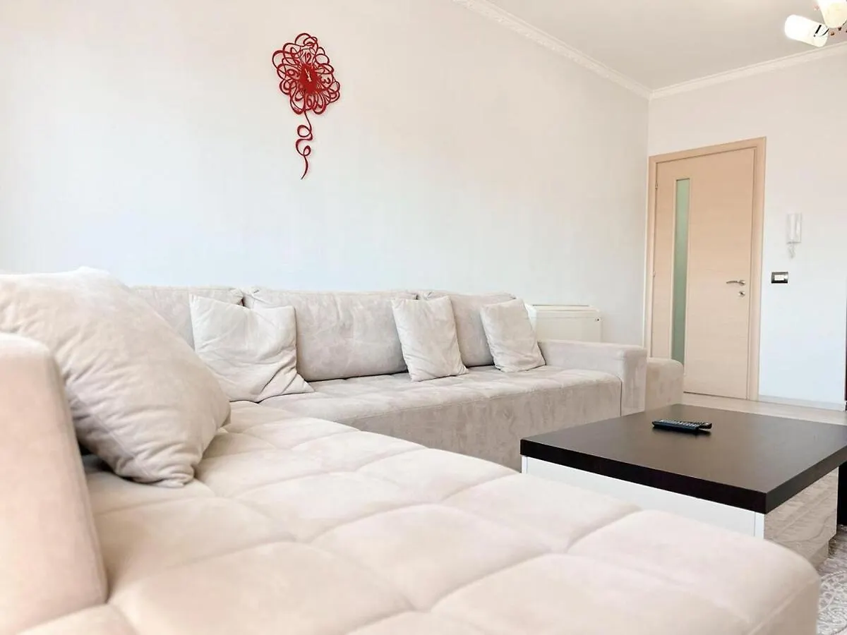 Apartment 102 Bllok