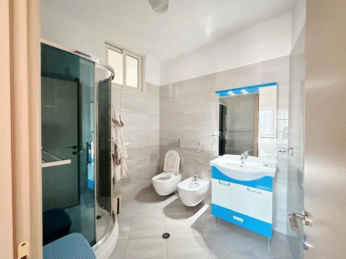Apartment 102 Bllok Albanien